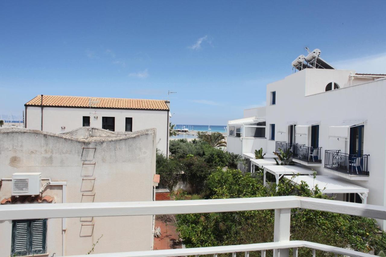 Beachside Rooms & Suites San Vito Lo Capo Exterior photo
